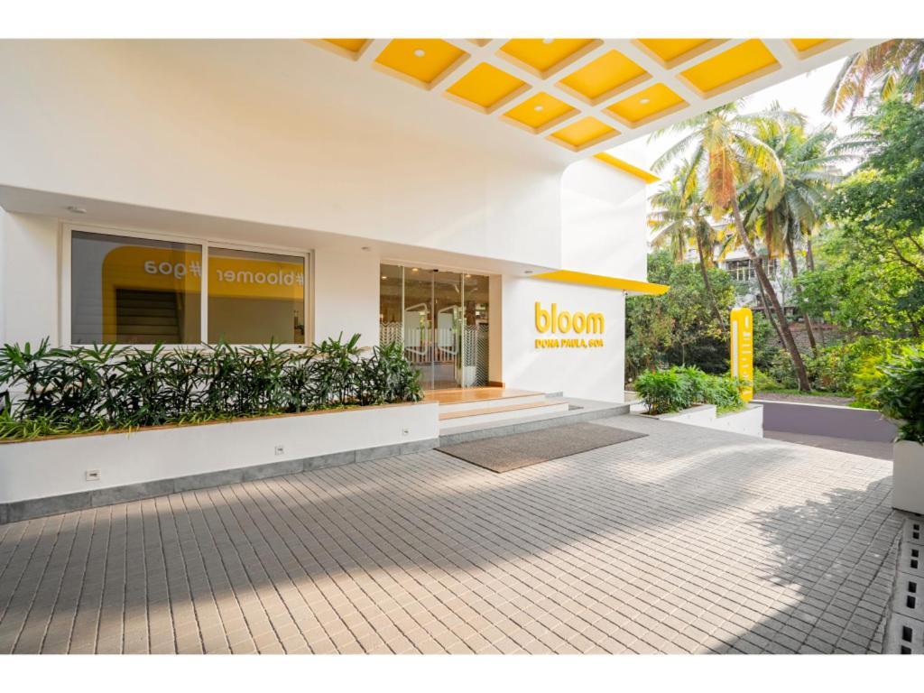 Bloom Hotel - Dona Paula Panaji Esterno foto